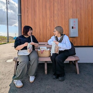 【新庄】分けあう春に、大袋のお菓子