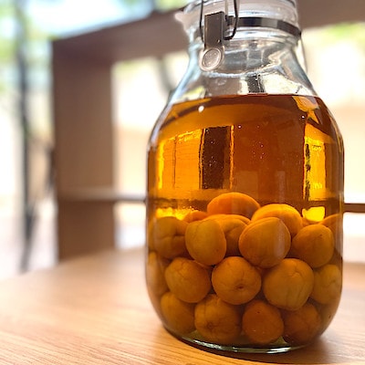 【港南台バーズ】梅仕事の季節に | 取っ手付き 果実酒用ビン