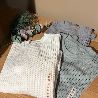 【無印良品500ベルフローラかわにし】洗える メッシュ クルーネックセーターのご紹介