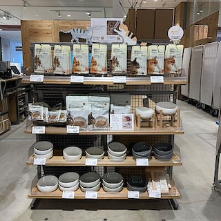 【ヤオコー和光丸山台】2月２２日は猫の日～猫に関係する商品特集～