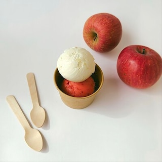 【ツルヤ安曇野穂高】アイスも楽しめるコーヒースタンドより新商品「りんごミルク」のご紹介