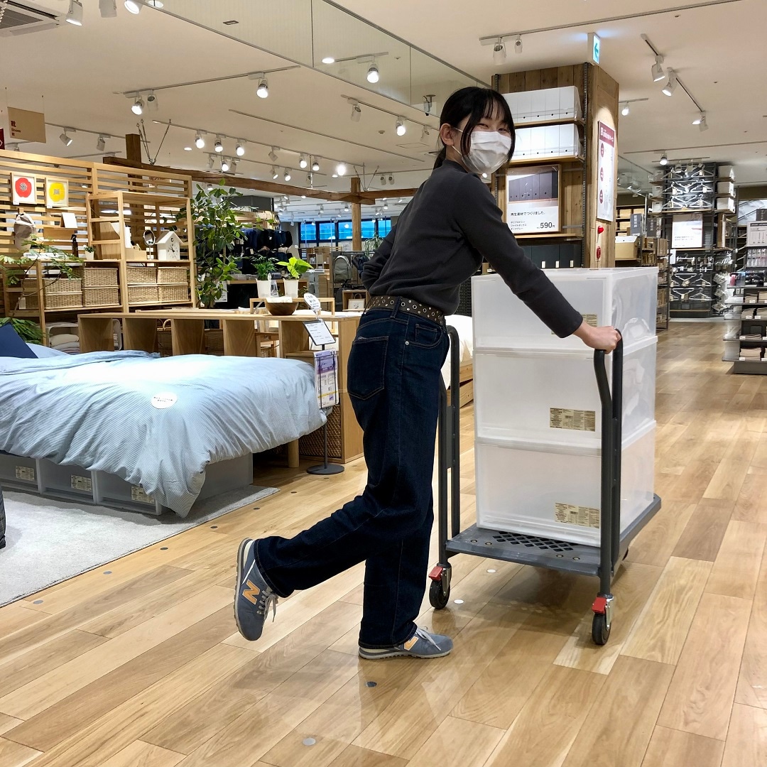 フレスポ深堀】まとめ買いも大きな商品も大丈夫！台車と広い駐車場