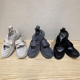 【イオンタウン旭】スニーカーサンダルのご紹介