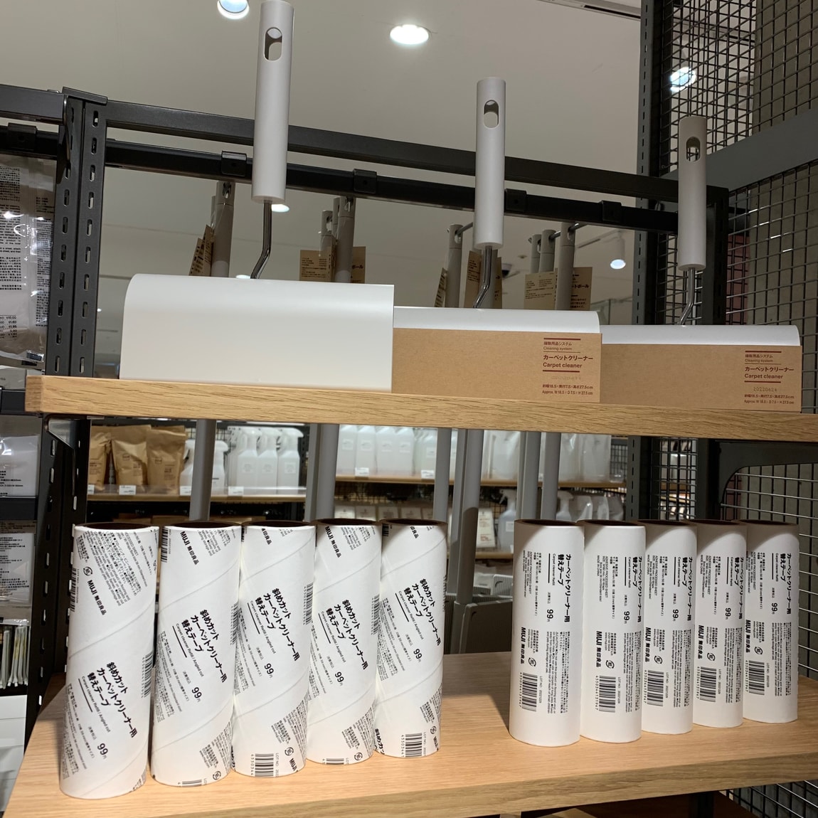 カーペットクリーナーの売場の様子