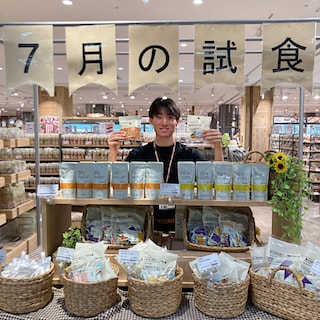 【アル・プラザ金沢】今週の試食　もちもちミニあんぱん/ラーメンスナック