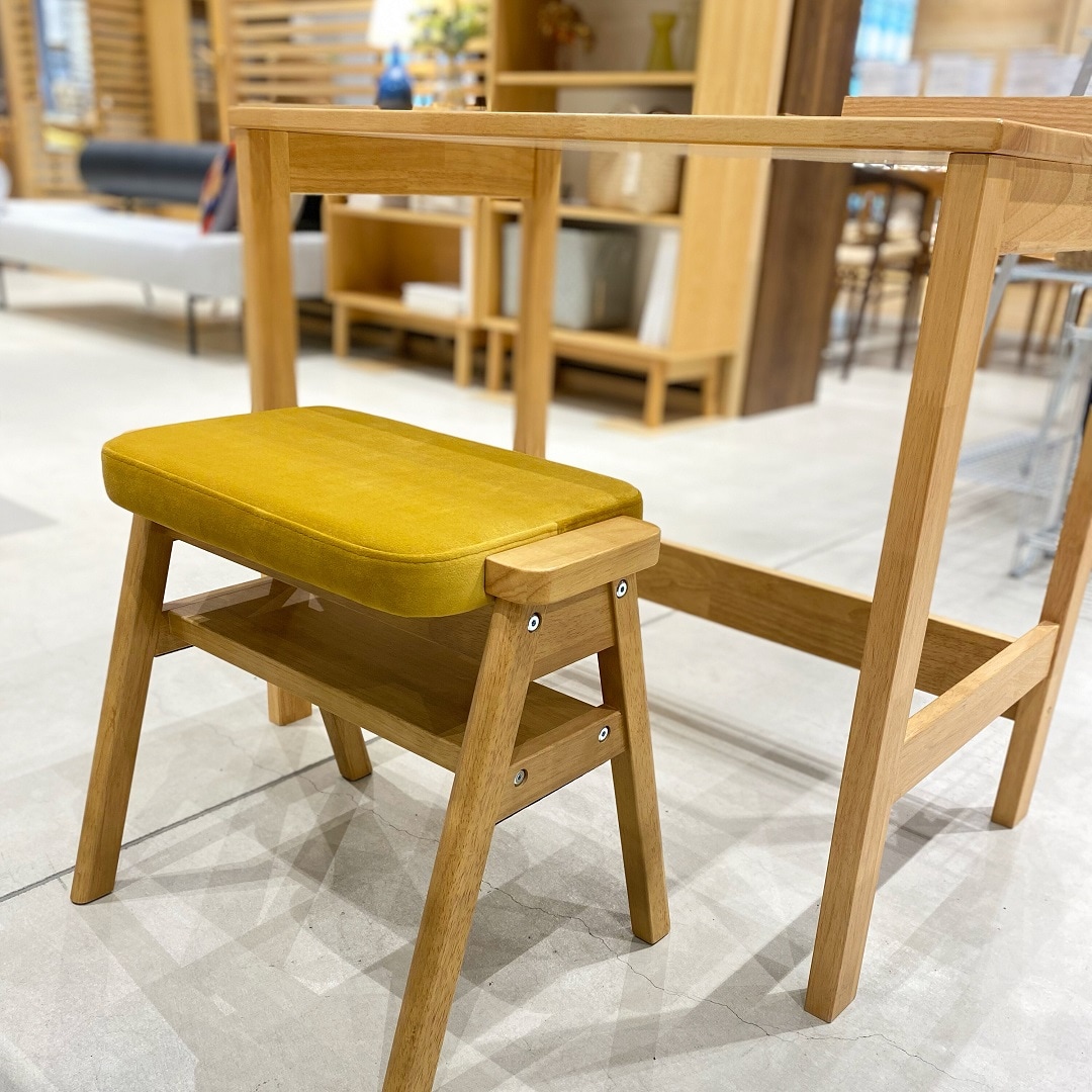 木製スタッキングスツール
