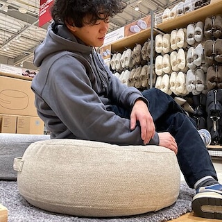 【白山北安田】スタッフのおすすめ！空気でできたフロアクッションのご紹介