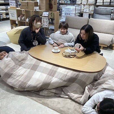 【イーストモール大仙】こたつにもなるローテーブル 　