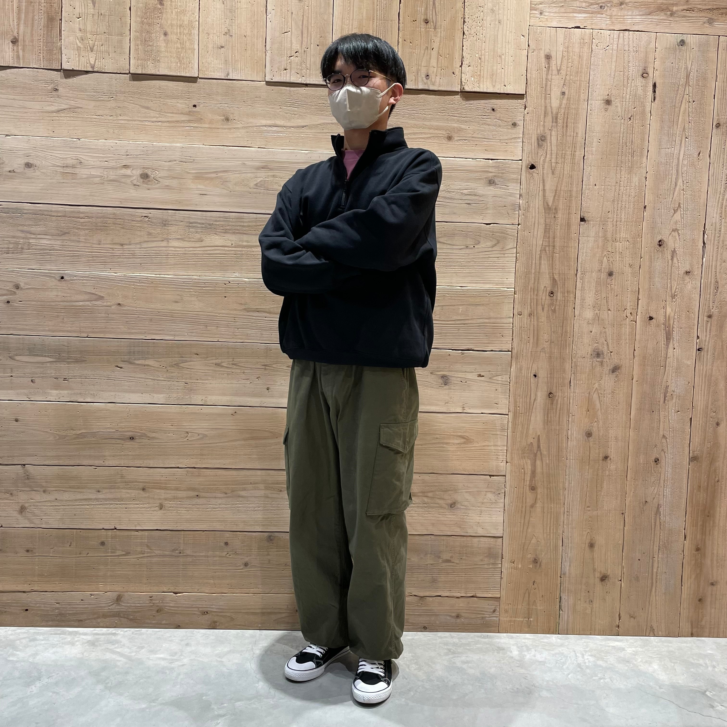 新品 MUJI LABO カーゴパンツ緑L カポック混長袖Tシャツ生成L-XL ヨークタウン郡山桑野】身長176cm｜無印良品 ヨークタウン郡山桑野