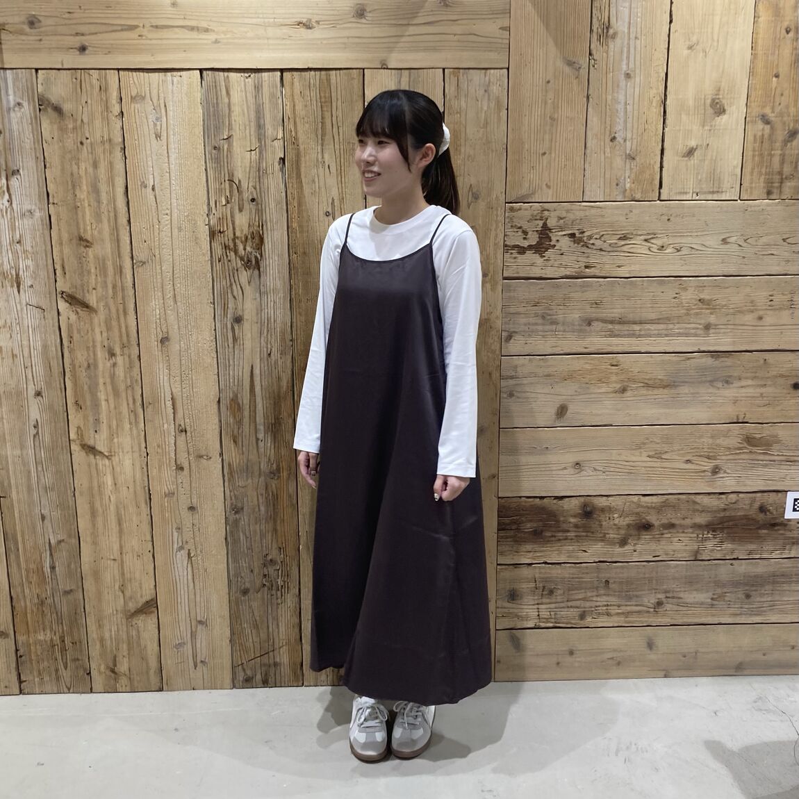 スタッフスナップ婦人