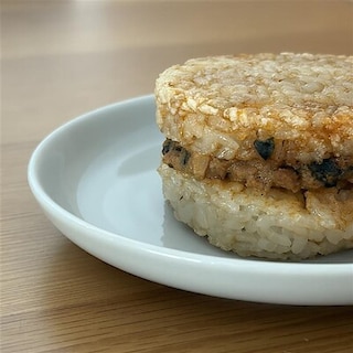 【ニュウマン高輪】手間いらずで大満足｜ライスバーガー 胡麻担々