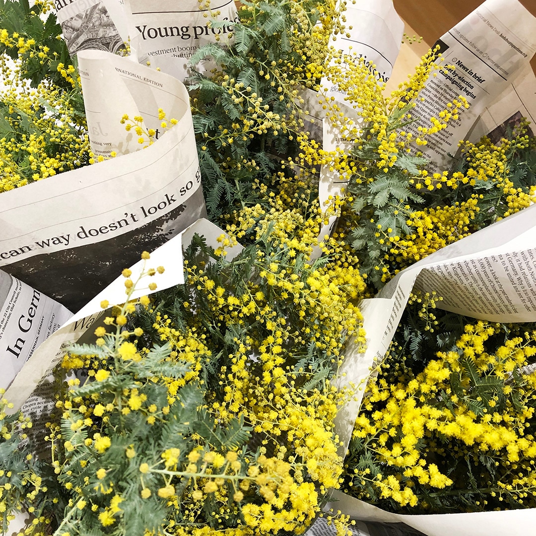 【マルエイガレリア】週末に生花を販売しています