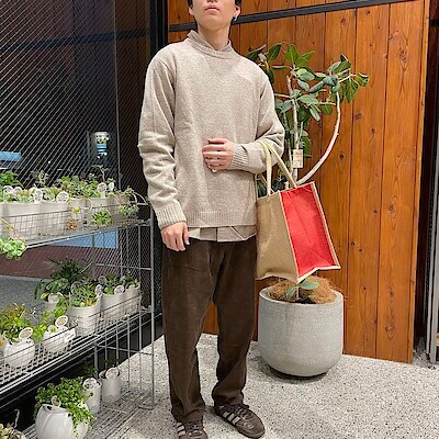 【新潟河渡新町】紳士　クルーネックセーターコーデ