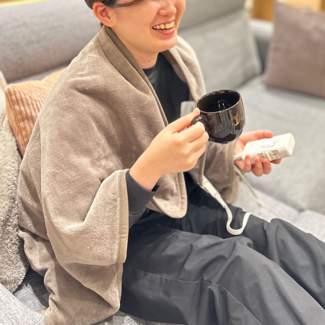 アルパーク】新商品｜羽織る、掛ける、巻くの3WAY『ブランケット