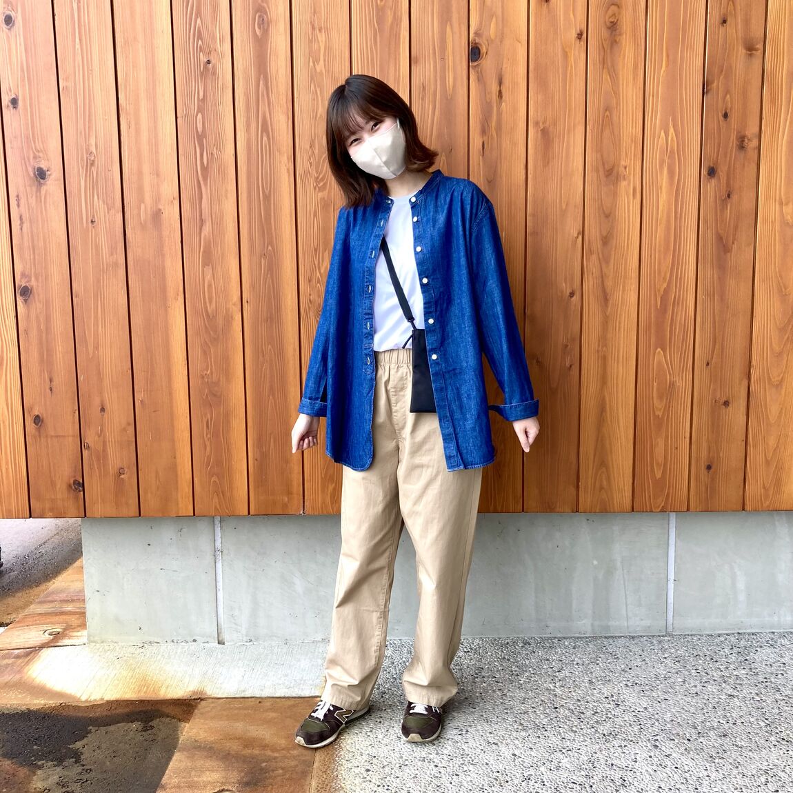 デニムシャツ