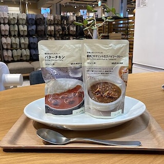 【燕】試食会のお知らせ『豚肉とタマリンドのスパイシ―カレー』『バターチキン』