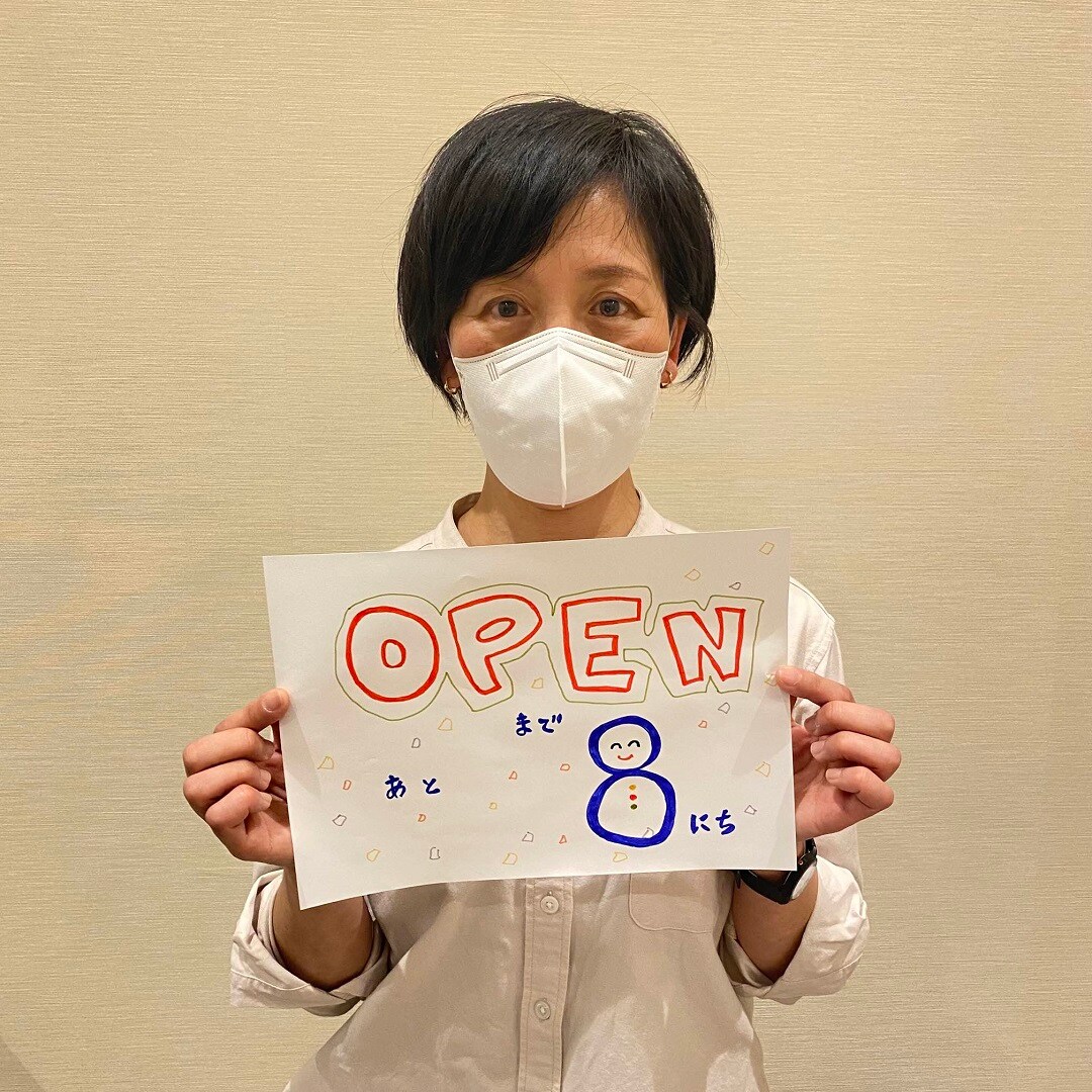 オープンまであと８日前スタッフ画像