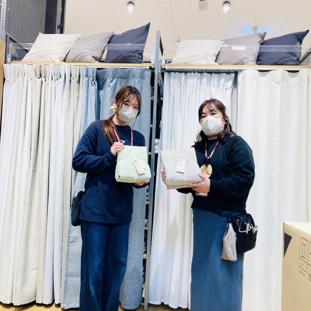 カーテン売場