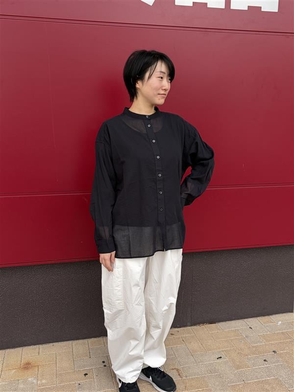 スタッフスナップ正面全身