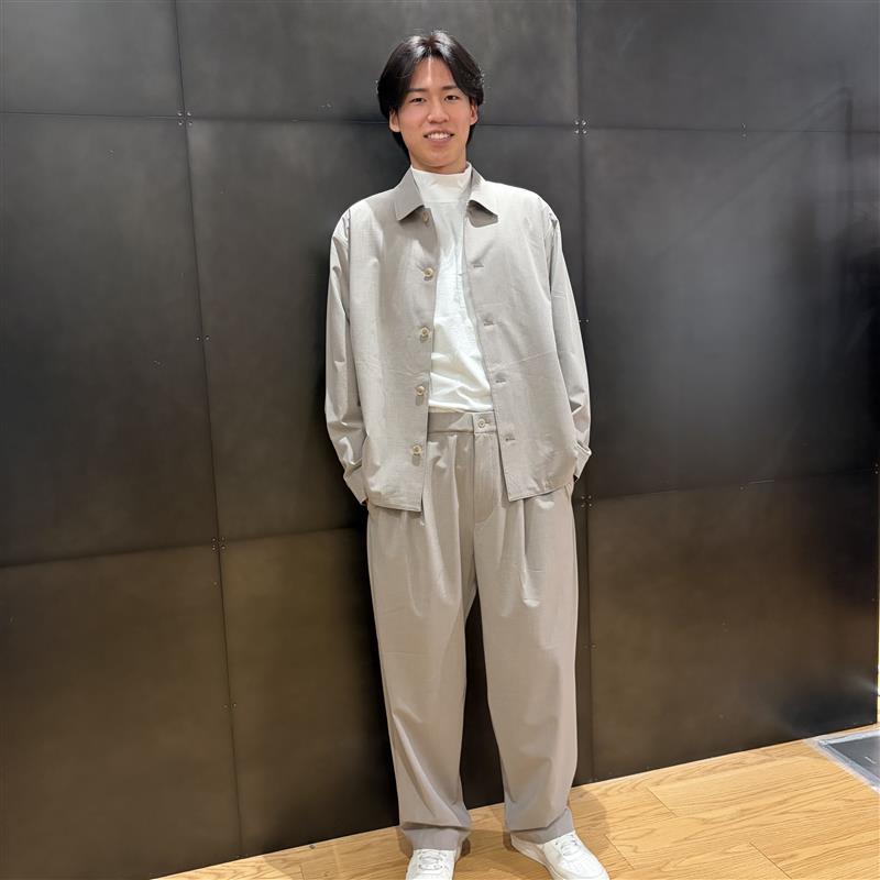 スタッフスナップ全身