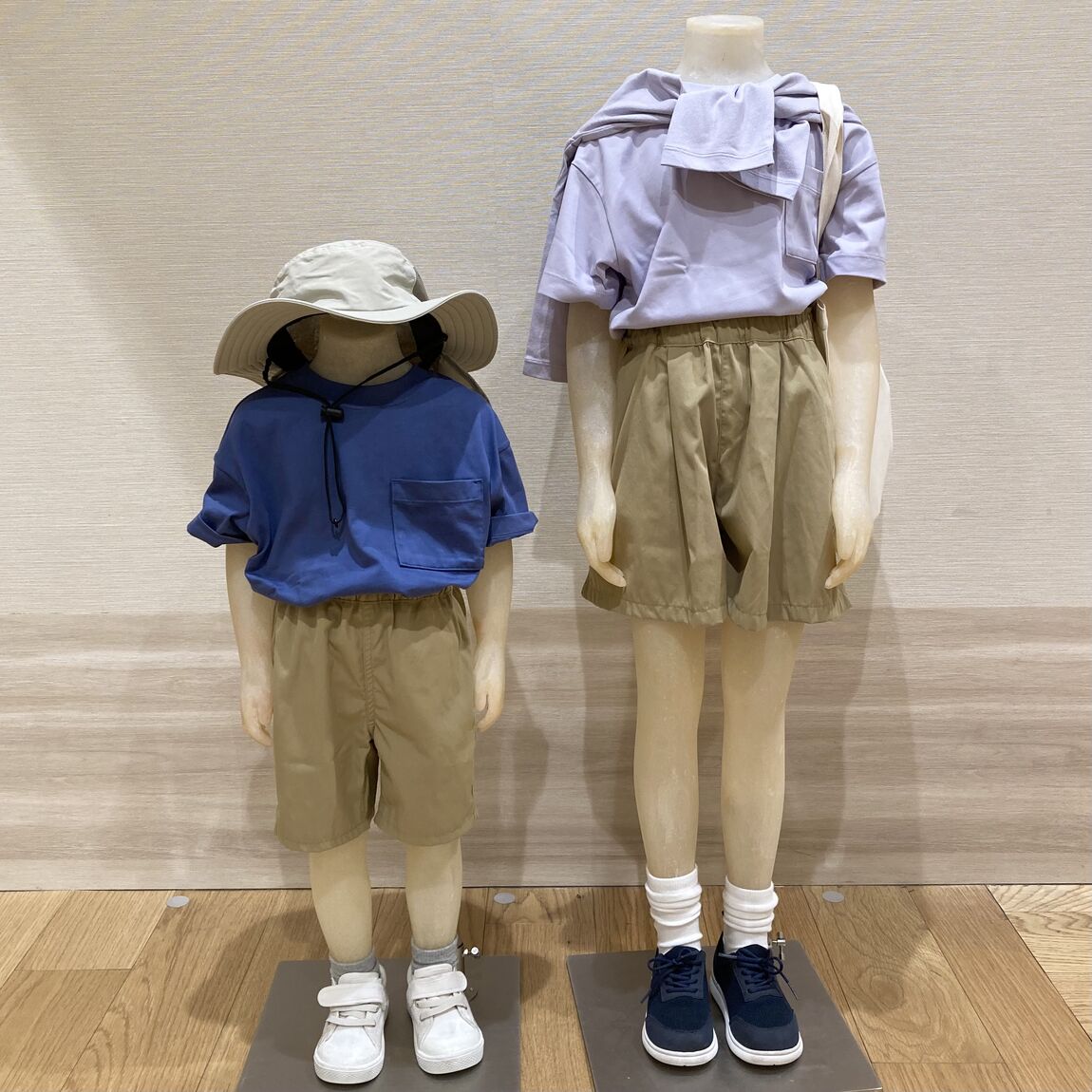 Tシャツを着たこどものトルソー