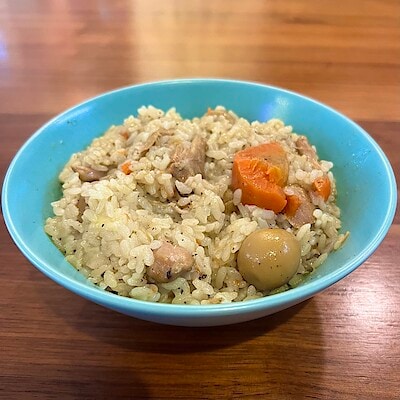 【ワカバウォーク】とんこつと和風だしのクリーミーカレースープを使った時短レシピ