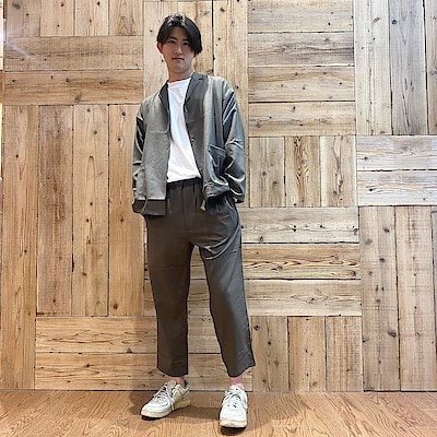 【サンリブ折尾】身長189㎝