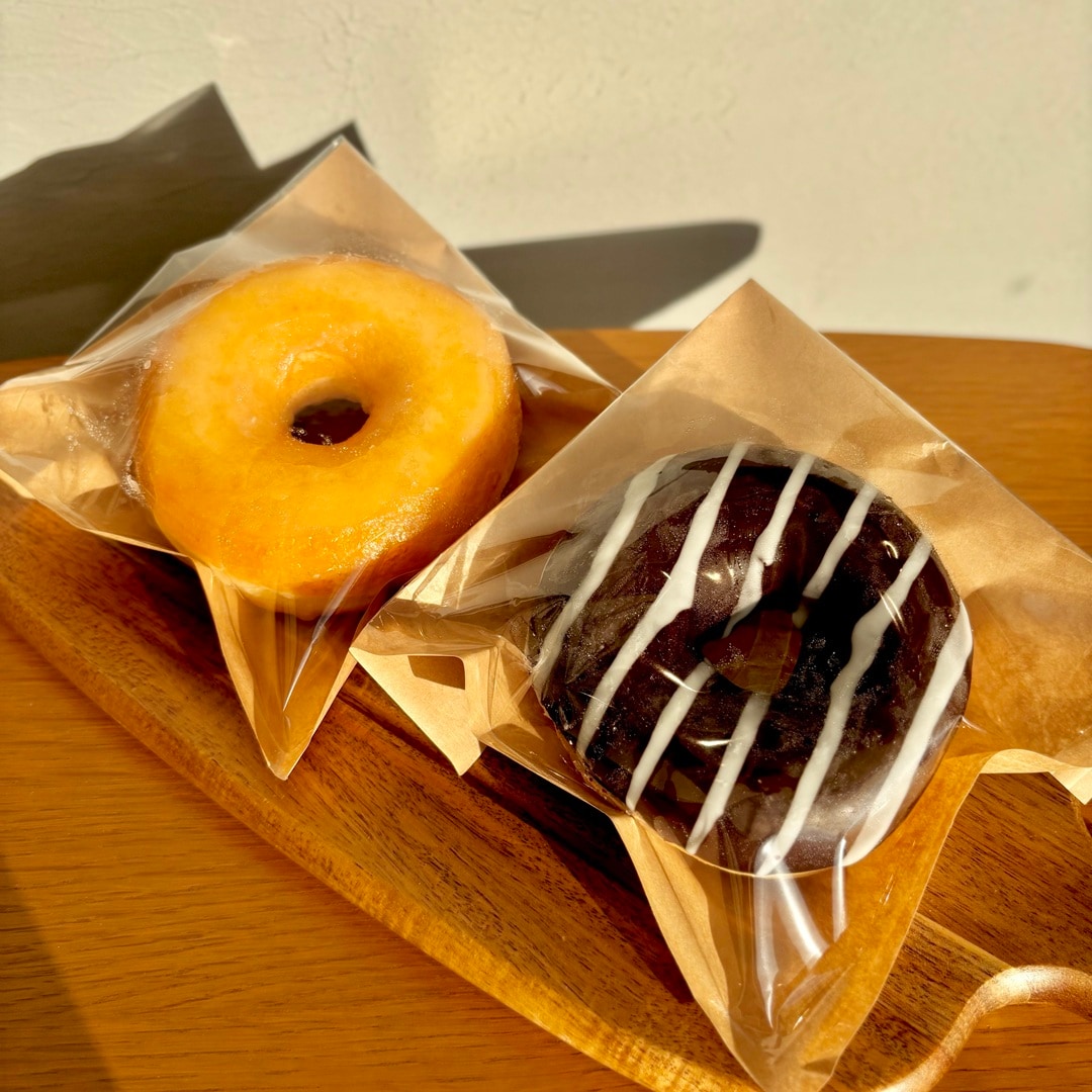 シュガードーナツ、チョコドーナツ