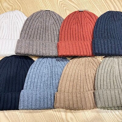 【コープ二条駅】色展開が豊富な防寒アイテムです。