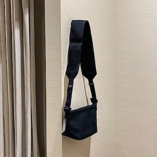 【コープ二条駅】太ベルトが特徴的なバッグに新サイズが登場しました