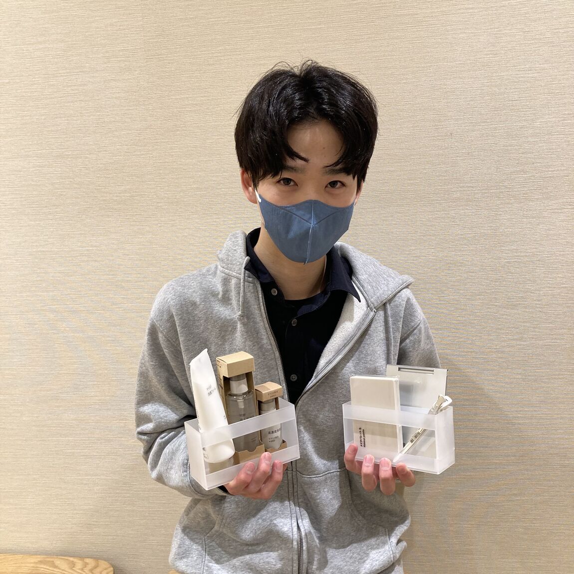 【カスミ岩瀬】再生ポリプロピレン入りメイクボックス用ペンブラシスタンド