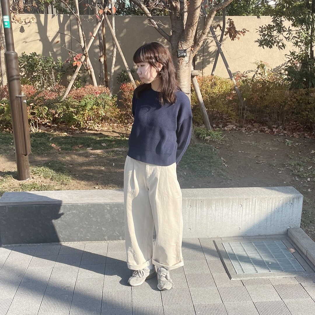 畦編みのニットを使ったコーディネート