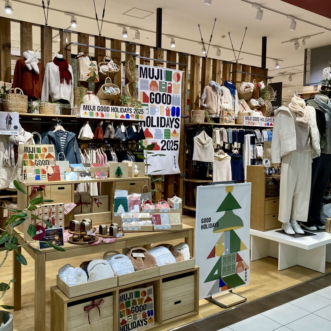 婦人スタッフスナップ