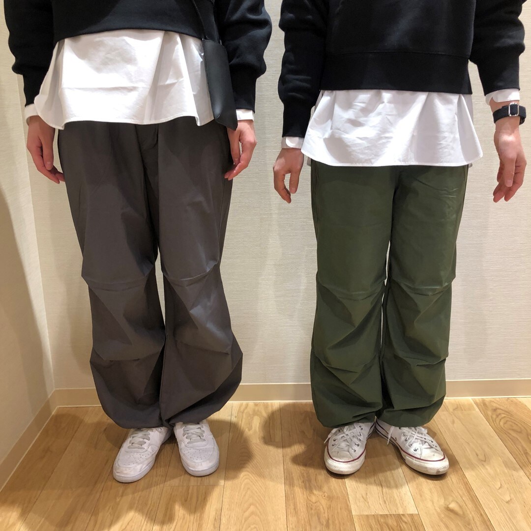 パラシュートパンツ