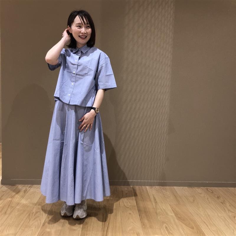 婦人・ブルーストライプ