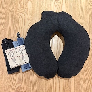 【無印良品500 マルシェ池田】 　小さくまとまるネッククッション