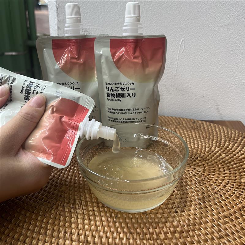 肌のことを考えてつくったりんごゼリー