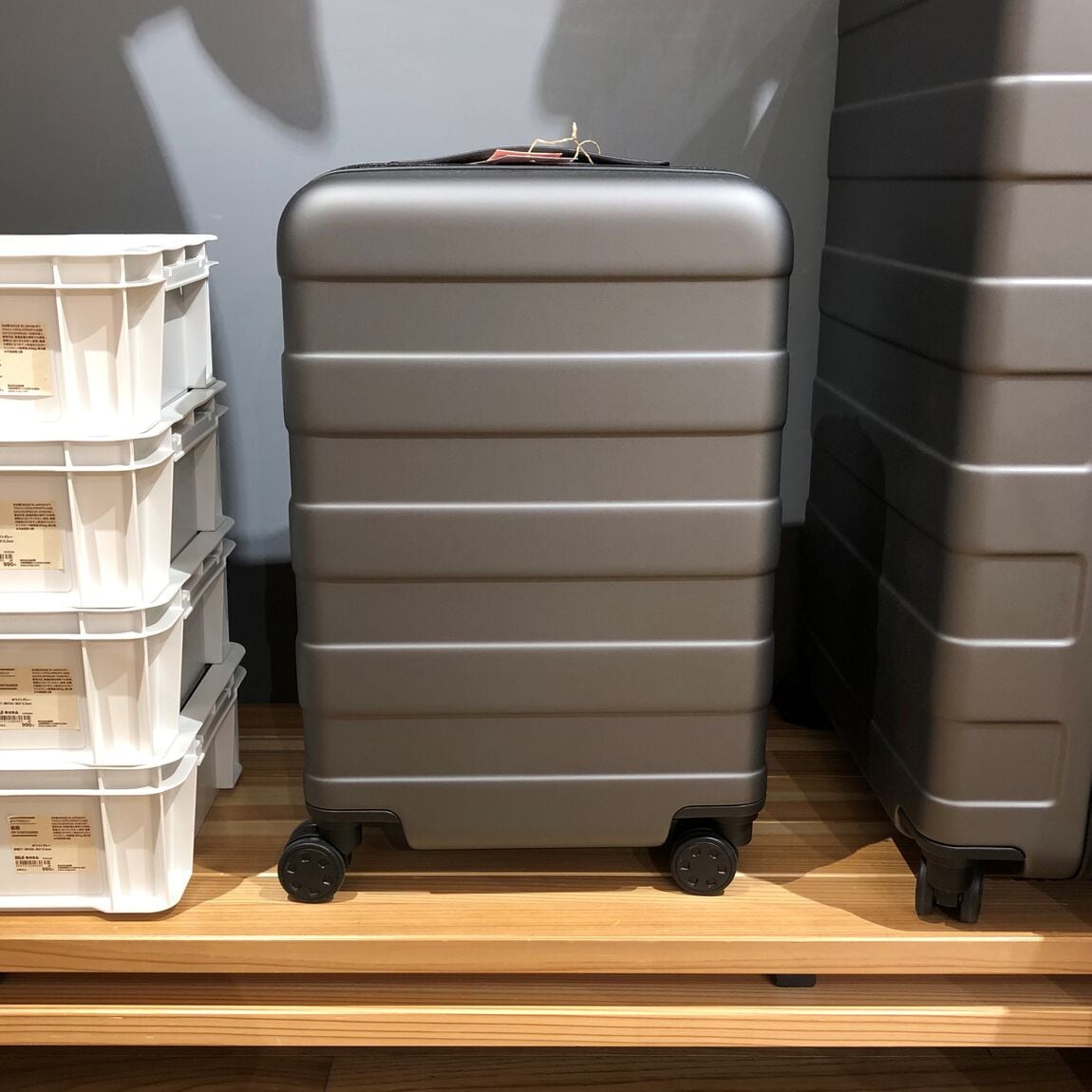 【岡山表町商店街】 高い機能性！「バーを自由に調節できる　ハードキャリーケース（36Ｌ）」 
