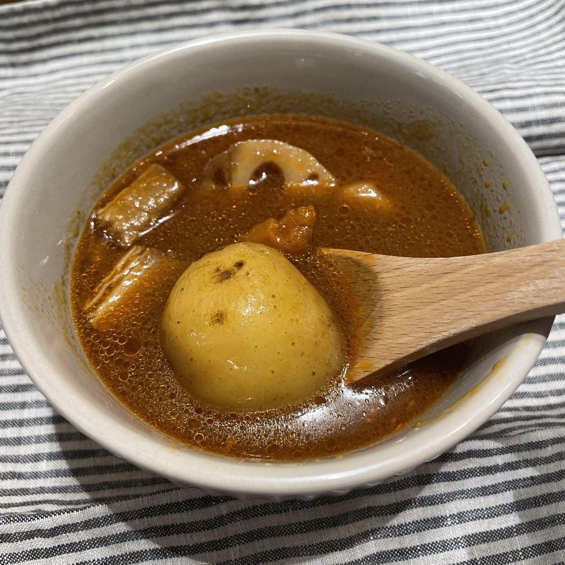 【岡山表町商店街】素材を生かしたクミンと赤唐辛子の鶏がらスープカレー