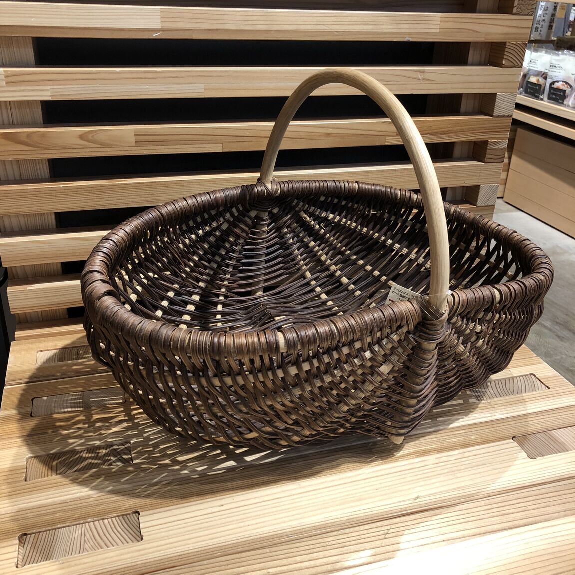 【岡山表町商店街】 ティロブ　オーバルバスケット