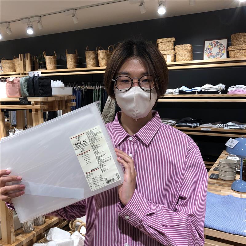 【岡山表町商店街】書類整理に便利な「ポリプロピレン仕切りファイル」