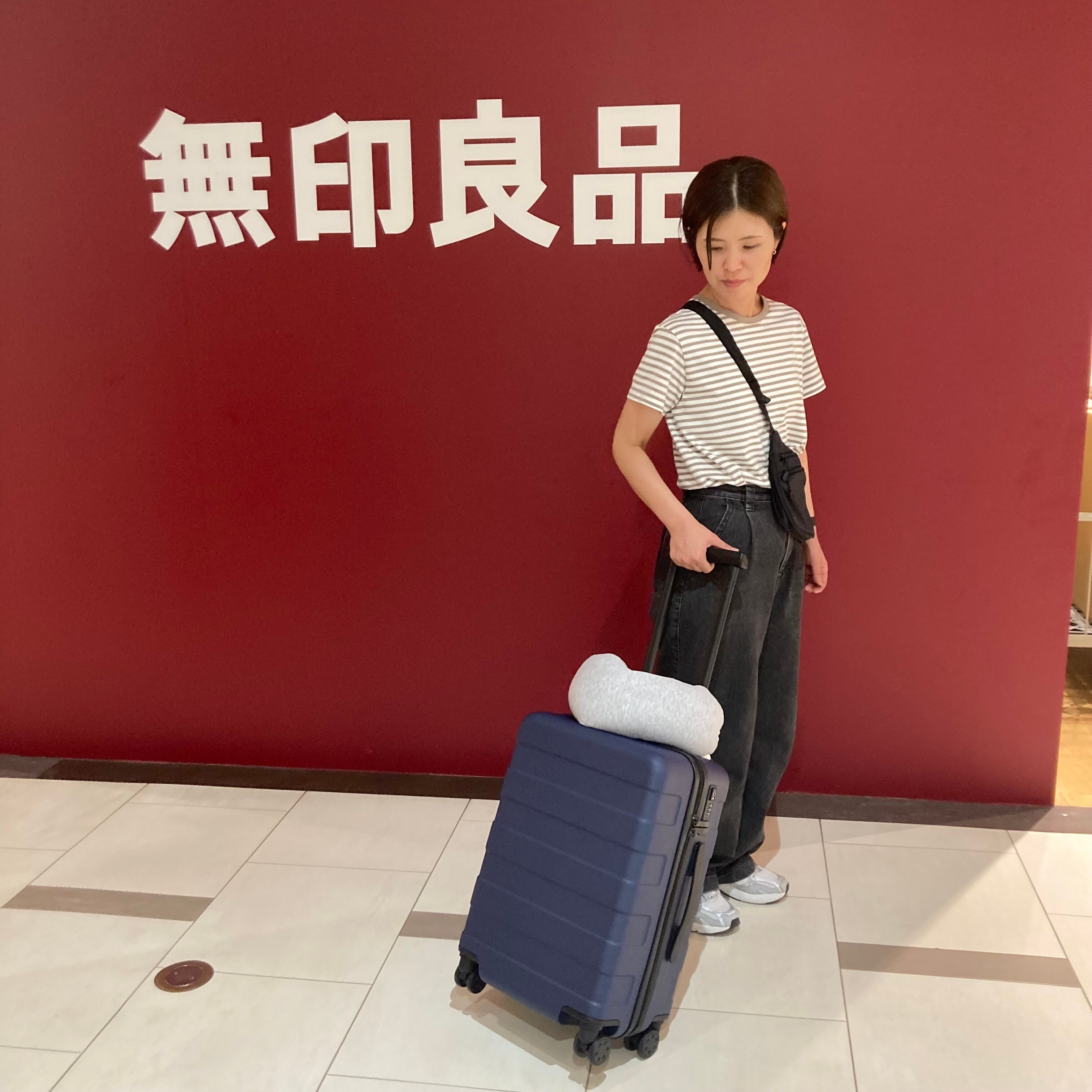 【ショッピングモールメルカ】旅行におすすめなハードキャリーケースと仕分けケースのご紹介_vjd35f