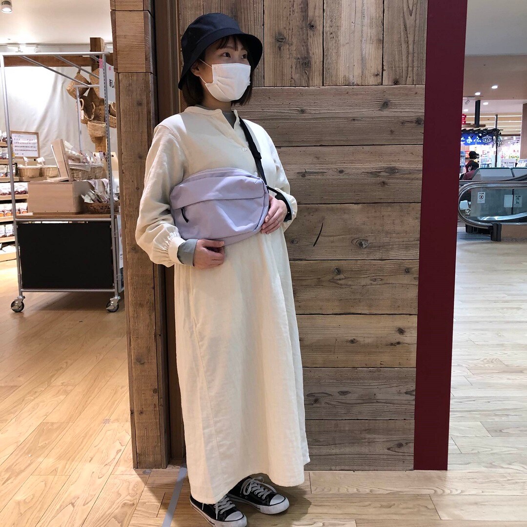 ワンピースでコーディネートしたスタッフ