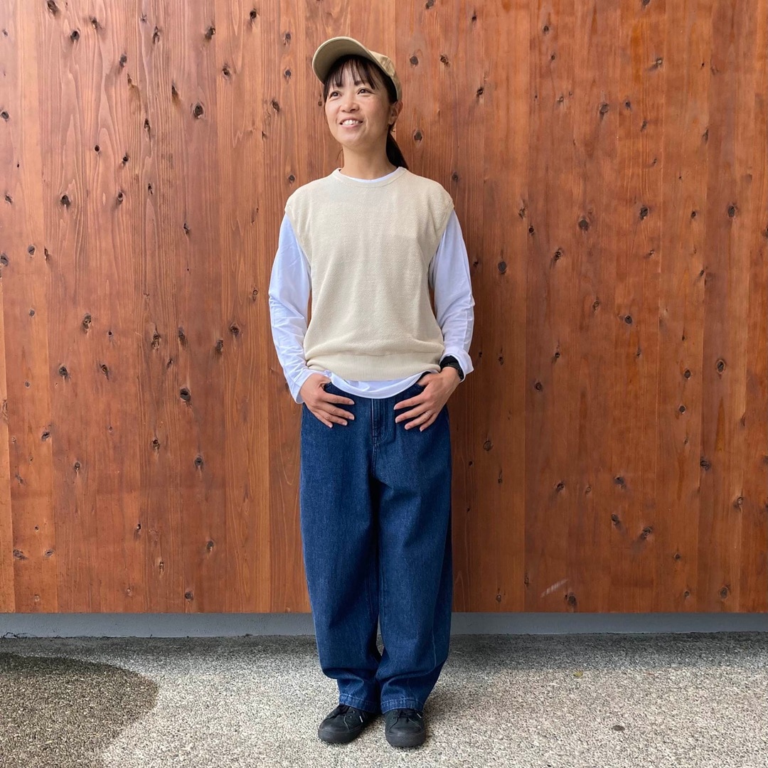 強撚透かし編みノースリーブセーター