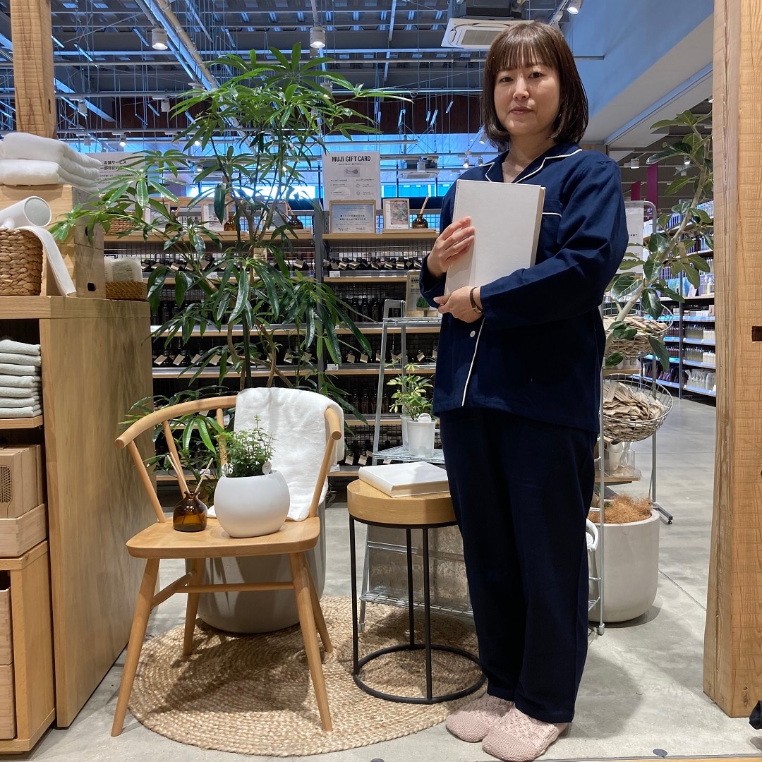 脇に縫い目のないフランネル長袖パジャマ