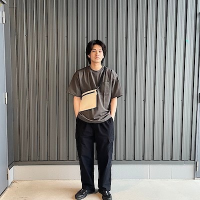 【新大村駅前】 身長173㎝