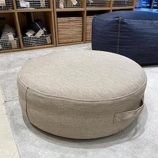 【バロー中小田井】空気でできたフロアクッション紹介