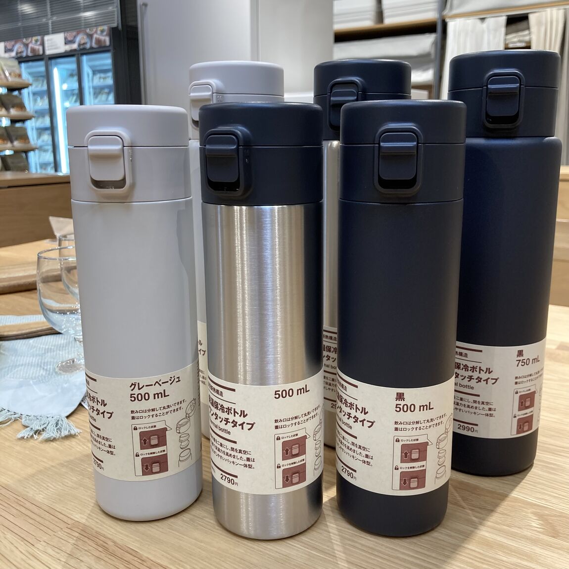 046832 260306 01.00.jp