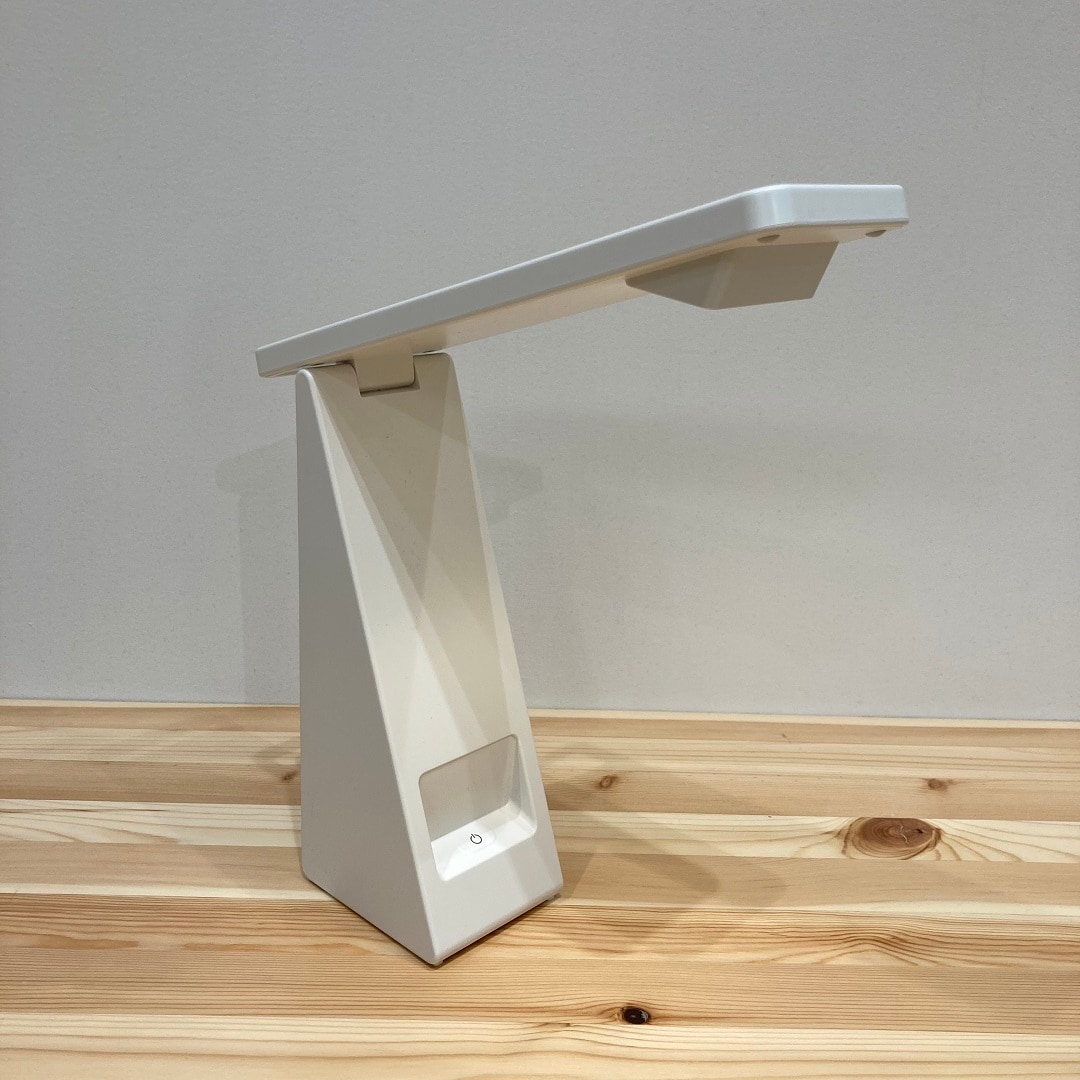 【ららぽーとTOKYO-BAY North Gate】持ち運べて便利な手元をてらすリビングライト