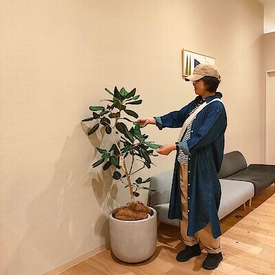 【アイ・モール三好】身長１６６ｃｍ